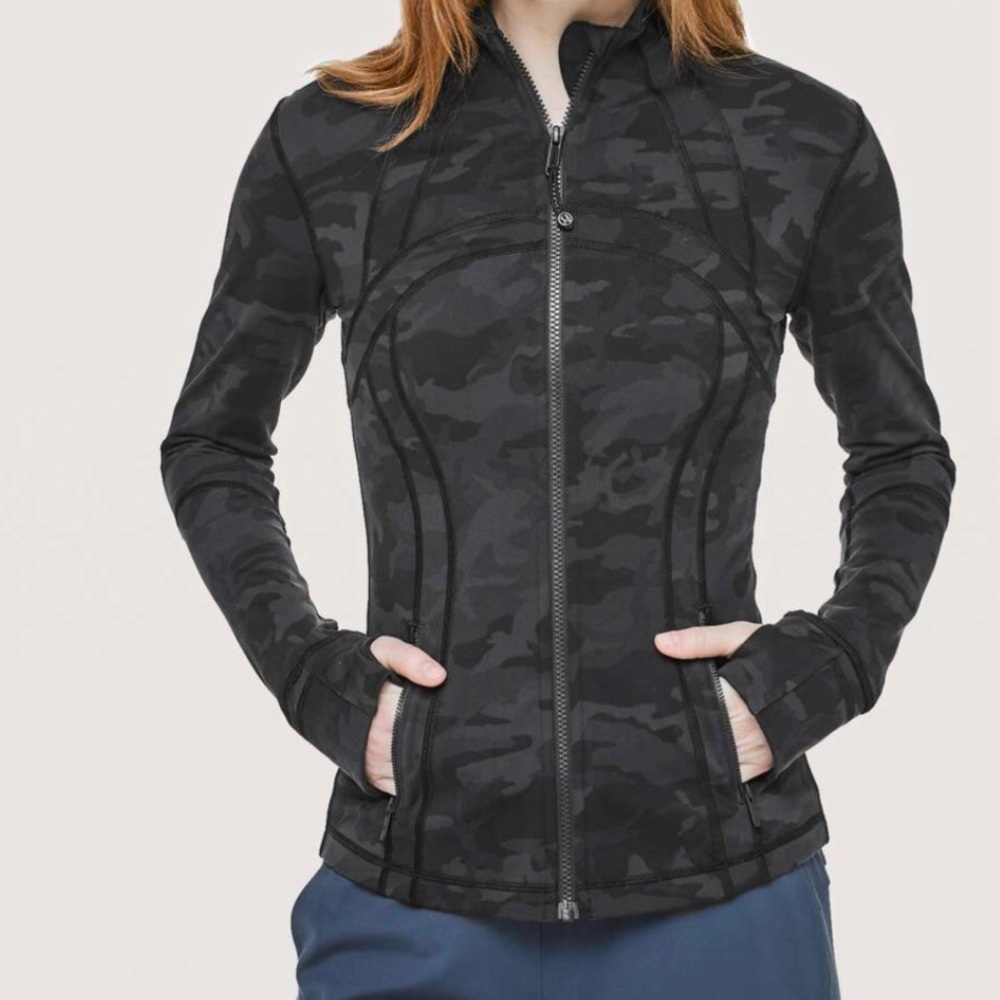 Lululemon Define jacket in gray camouflage , sz 6